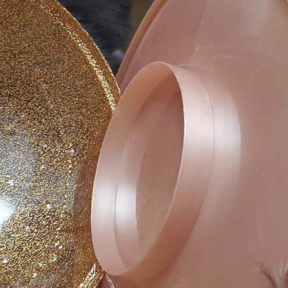 LOL Big Surprise limited edition gold glitter ball  carrying case. - Picture 4 of 5